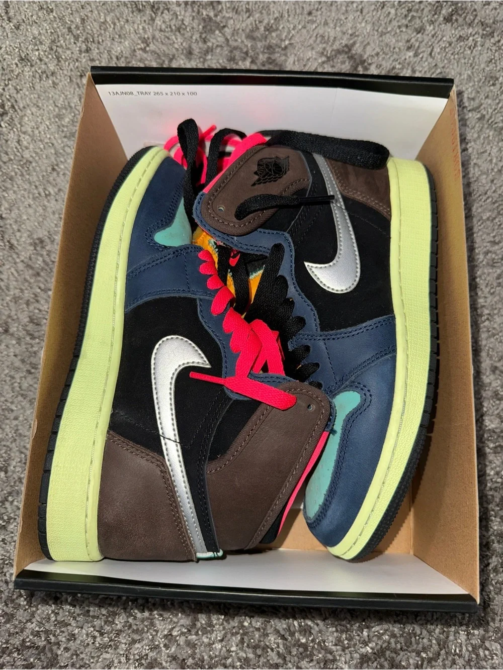 Nike GS Air Jordan 1 High OG Tokyo Bio Hack